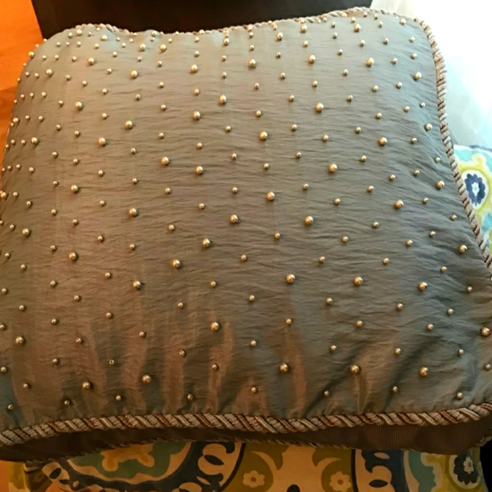 HIGH QUALITY! Silk Accent Pillow with Pearls ☆